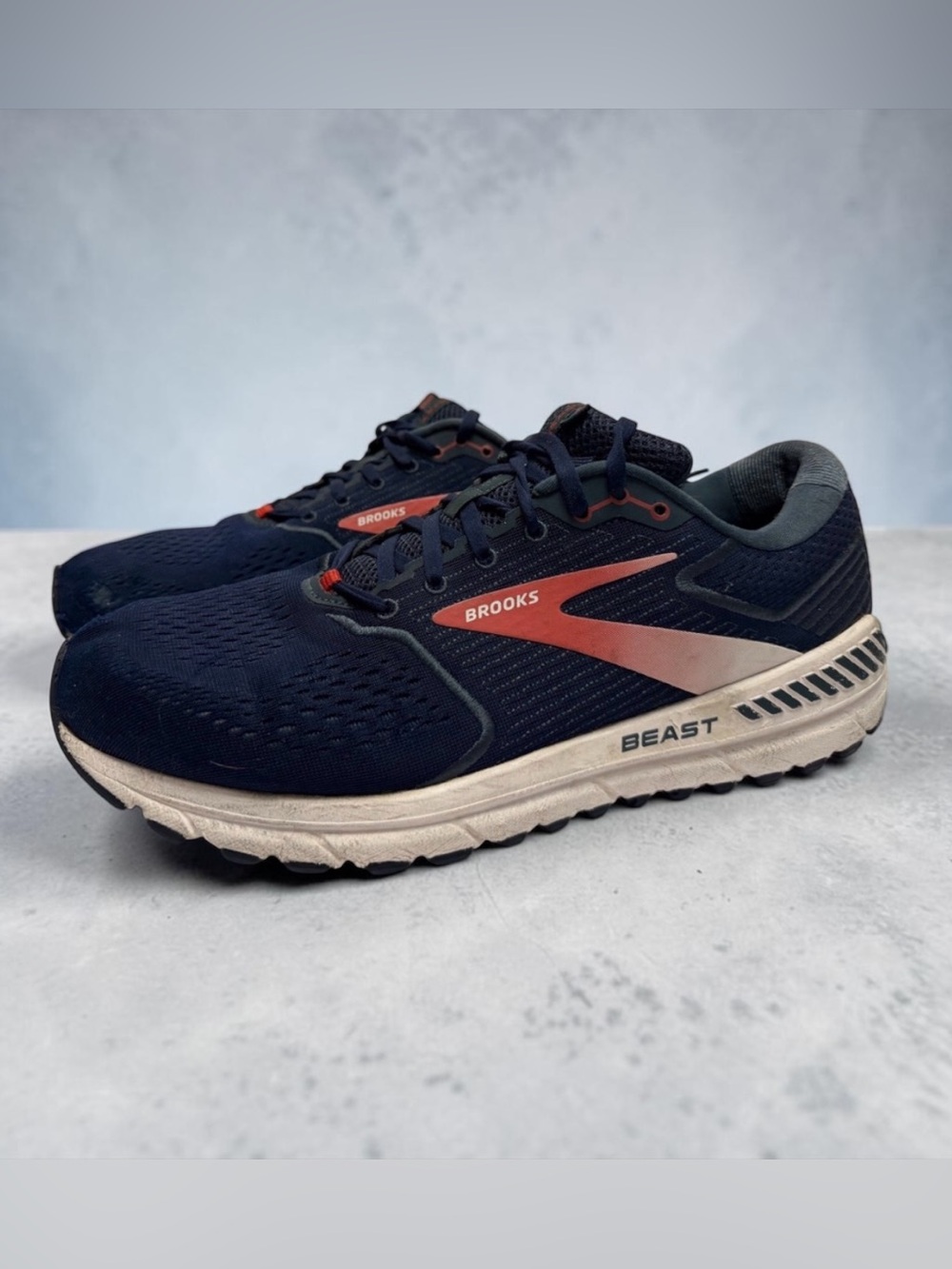 Brooks Beast 20 Mens Sz 13 Running Shoes Navy Blue Athletic Tennis Shoes Lace Up